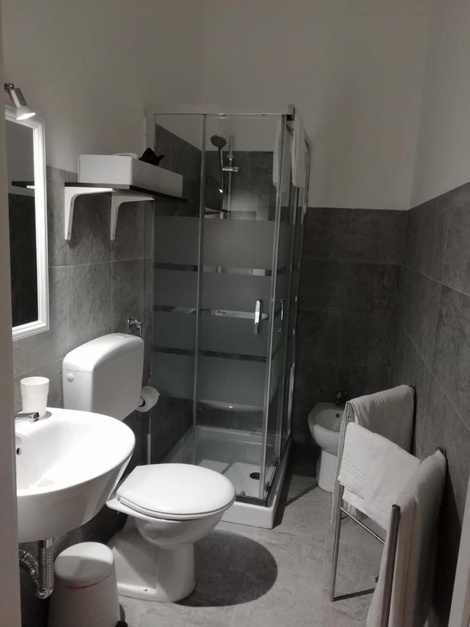 Fontanarossa Airport Home カターニア エクステリア 写真